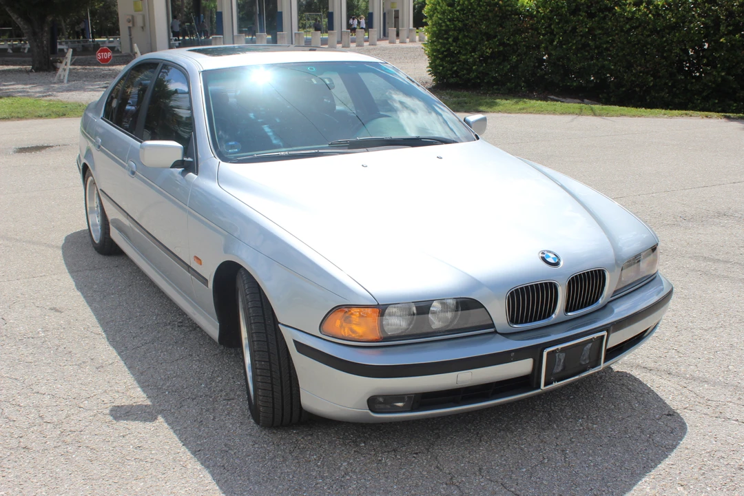 1998 BMW E39 540i - Image 5 of 31