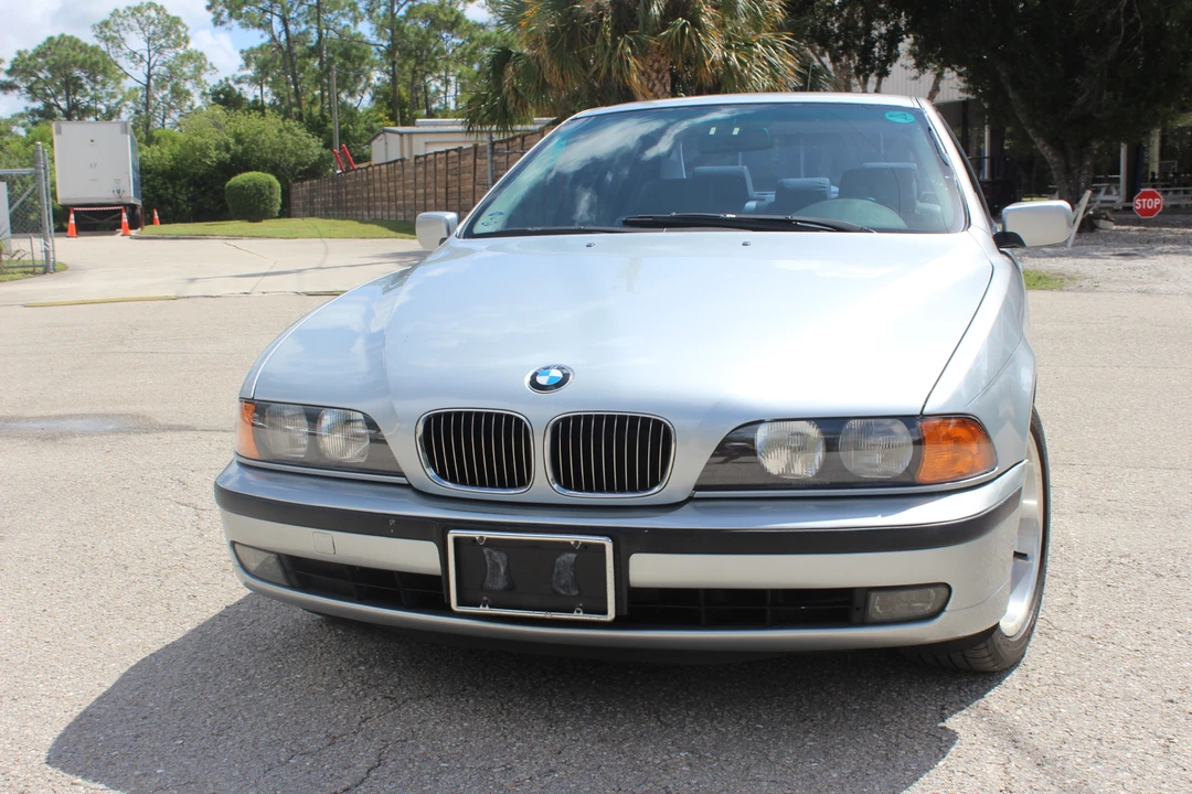 1998 BMW E39 540i - Image 12 of 31