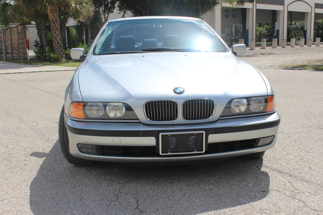 1998 BMW E39 540i - Image 9 of 31
