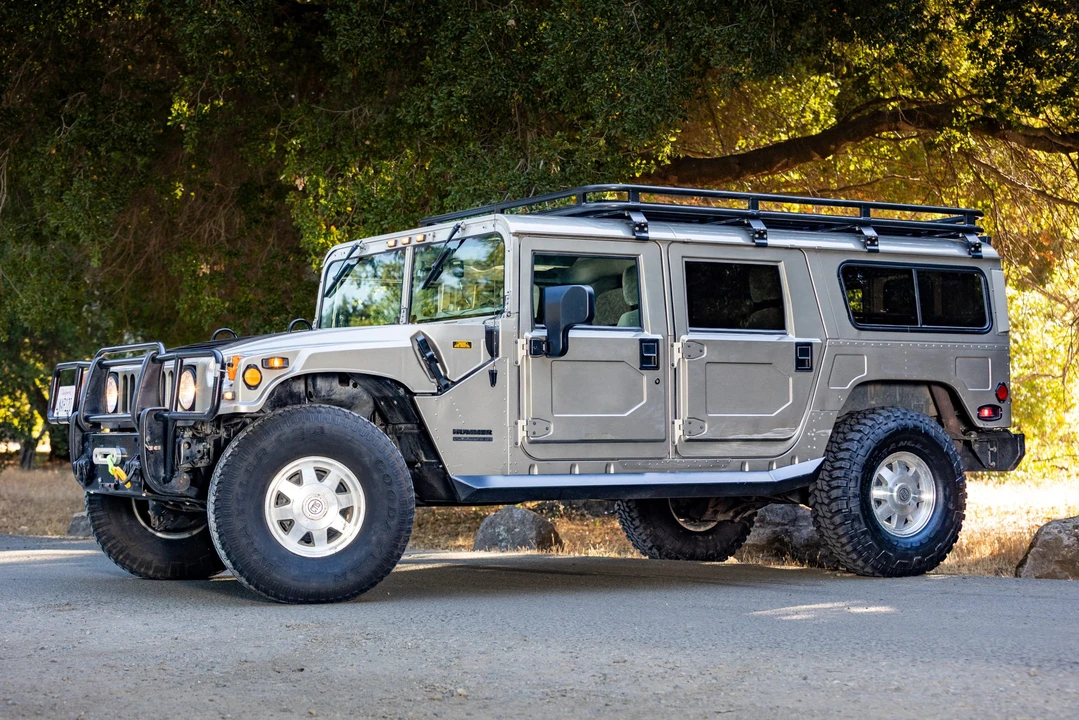 2000 Hummer Hummer H1 - Image 2 of 31