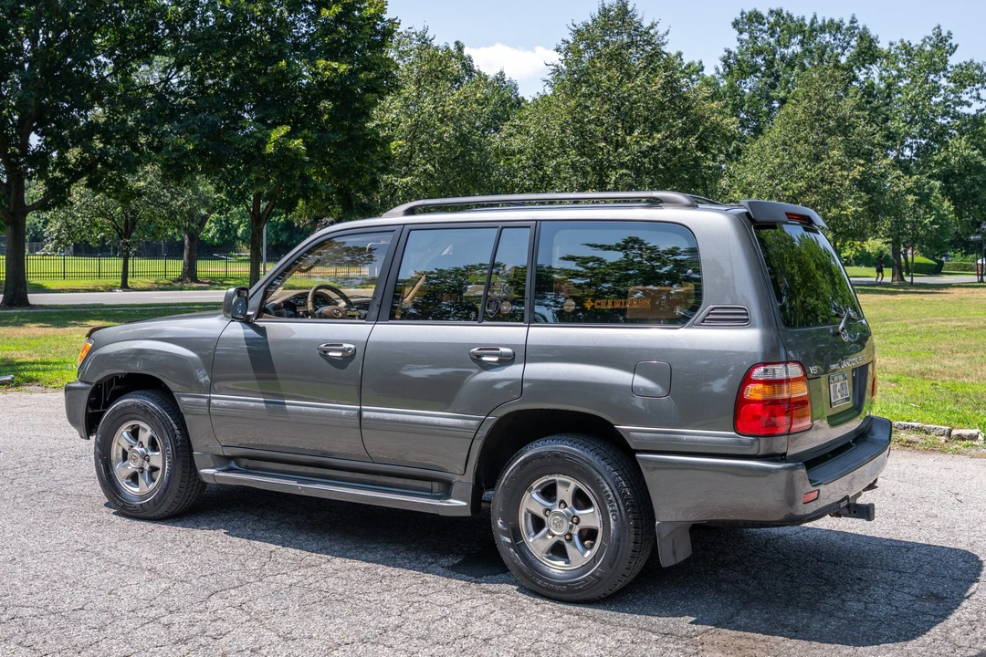 2001 Toyota J100 Land Cruiser - Image 5 of 31