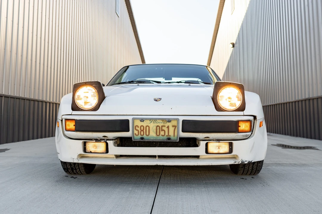 1987 Porsche 944 - Image 14 of 31