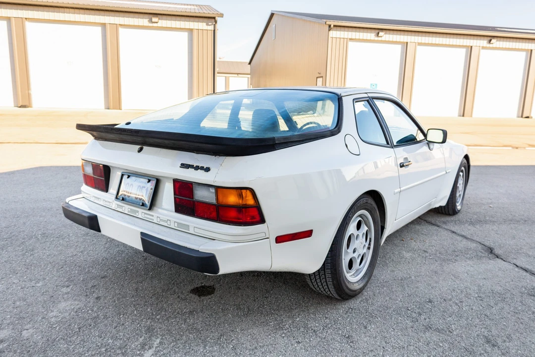 1987 Porsche 944 - Image 6 of 31