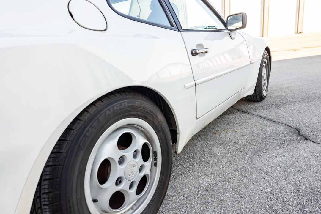 1987 Porsche 944 - Image 21 of 31