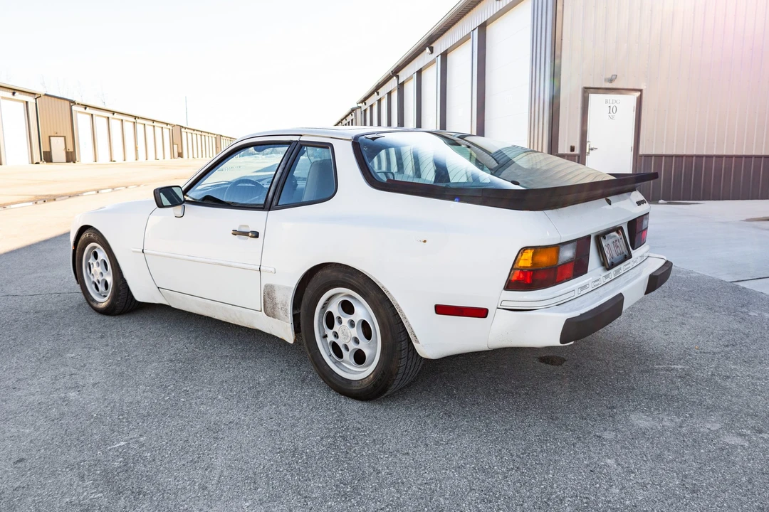 1987 Porsche 944 - Image 8 of 31