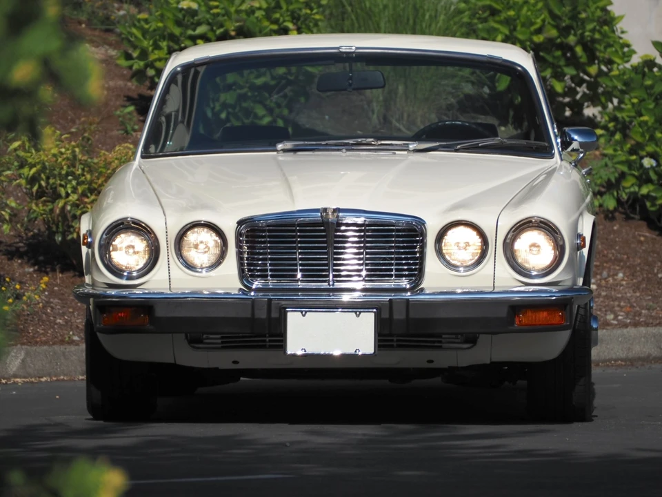 1975 Jaguar XJ Coupe - Image 12 of 31