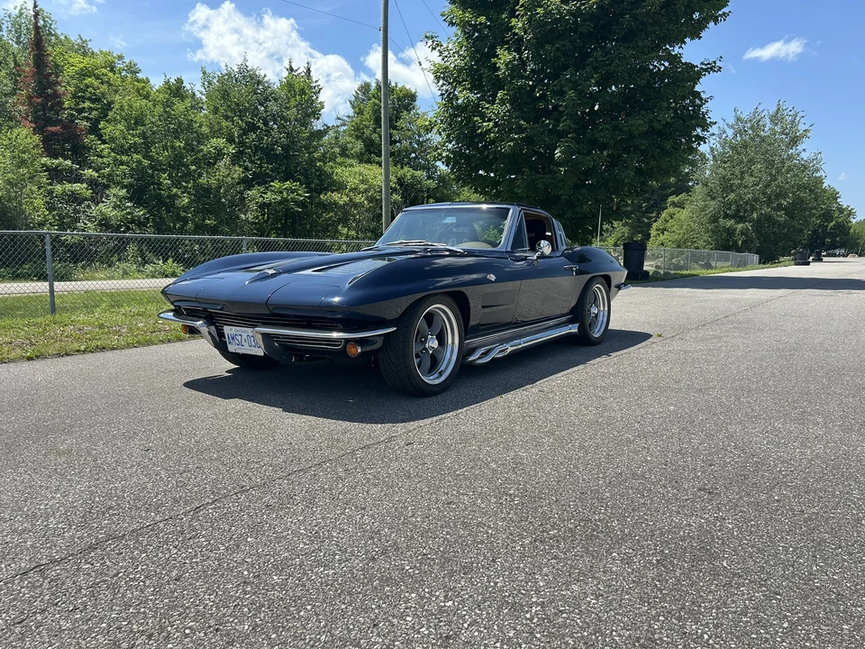1963 Chevrolet Corvette C2 - Image 10 of 31