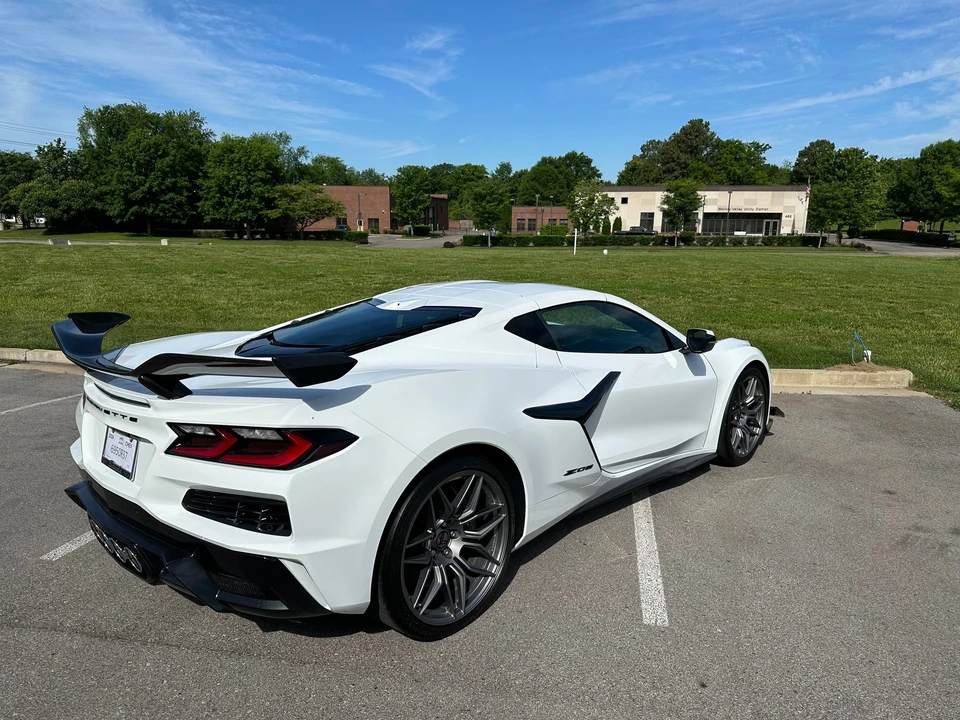 Chevrolet Corvette C8 Z06 - Image 3 of 5