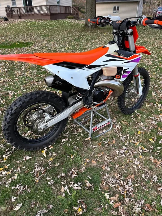 KTM - Image 5 of 9