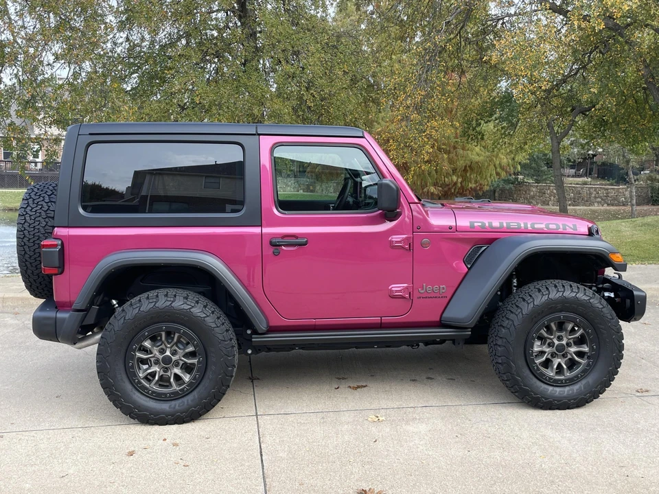 2024 Jeep JL Wrangler - Image 8 of 31