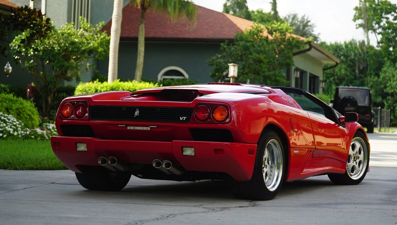 1997 Lamborghini Diablo VT - Image 19 of 31