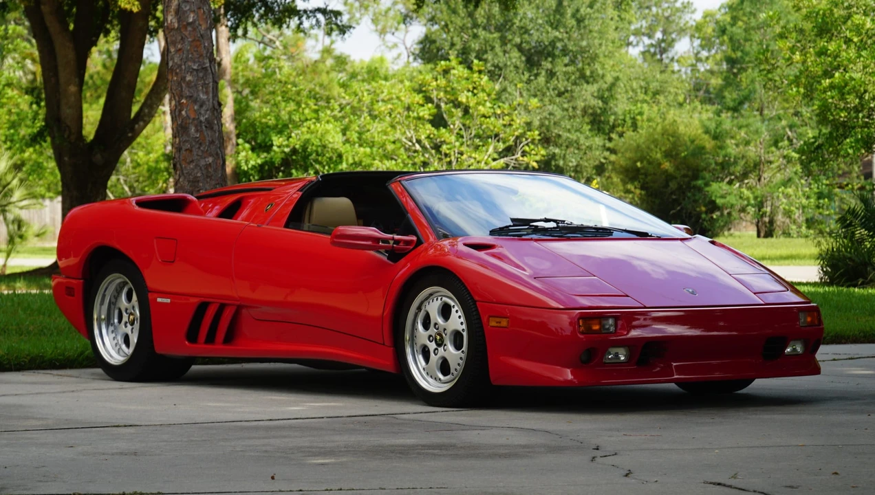 1997 Lamborghini Diablo VT - Image 11 of 31