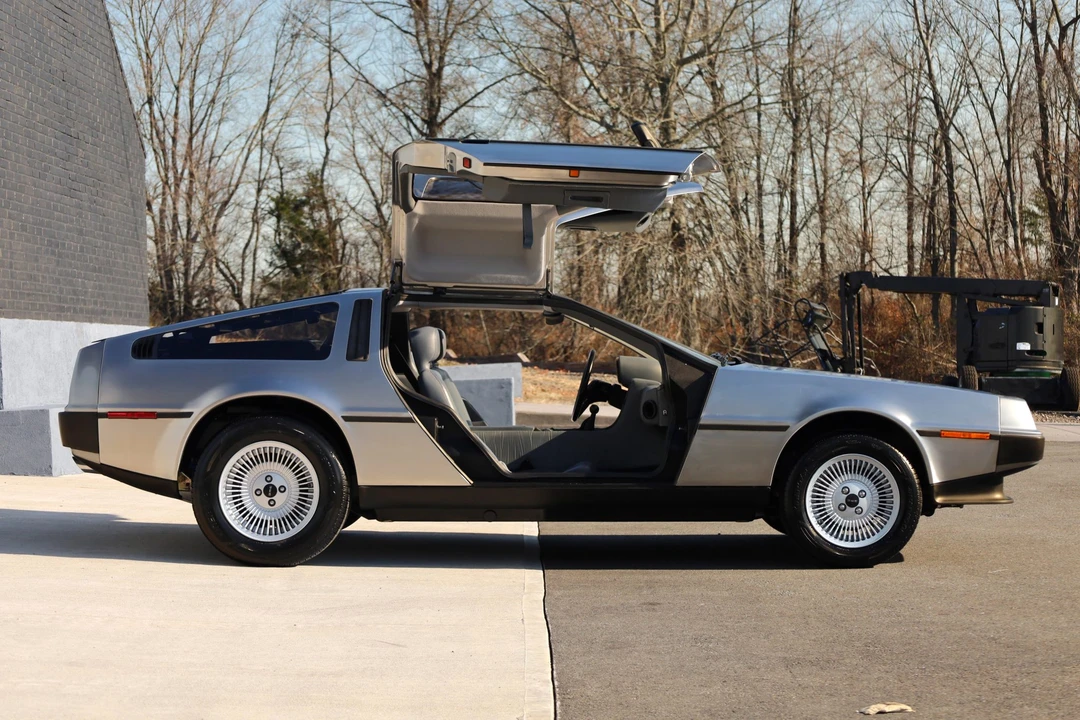 1983 DeLorean DMC-12 - Image 23 of 31