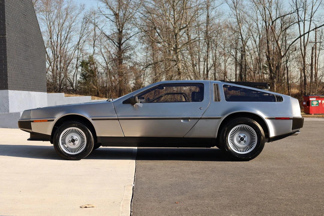 1983 DeLorean DMC-12 - Image 13 of 31