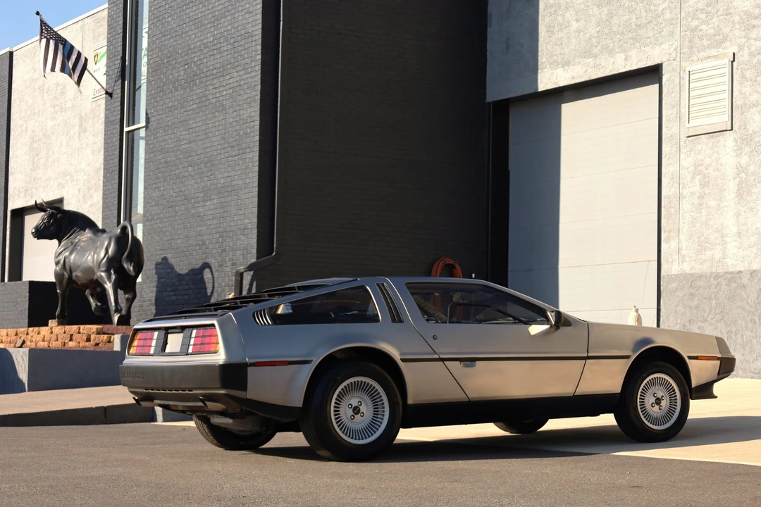 1983 DeLorean DMC-12 - Image 8 of 31