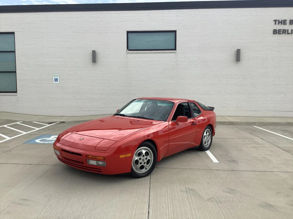 1988 Porsche 944 Turbo - Image 7 of 31
