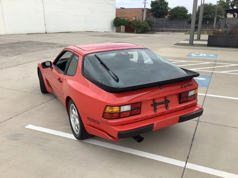 1988 Porsche 944 Turbo - Image 26 of 31