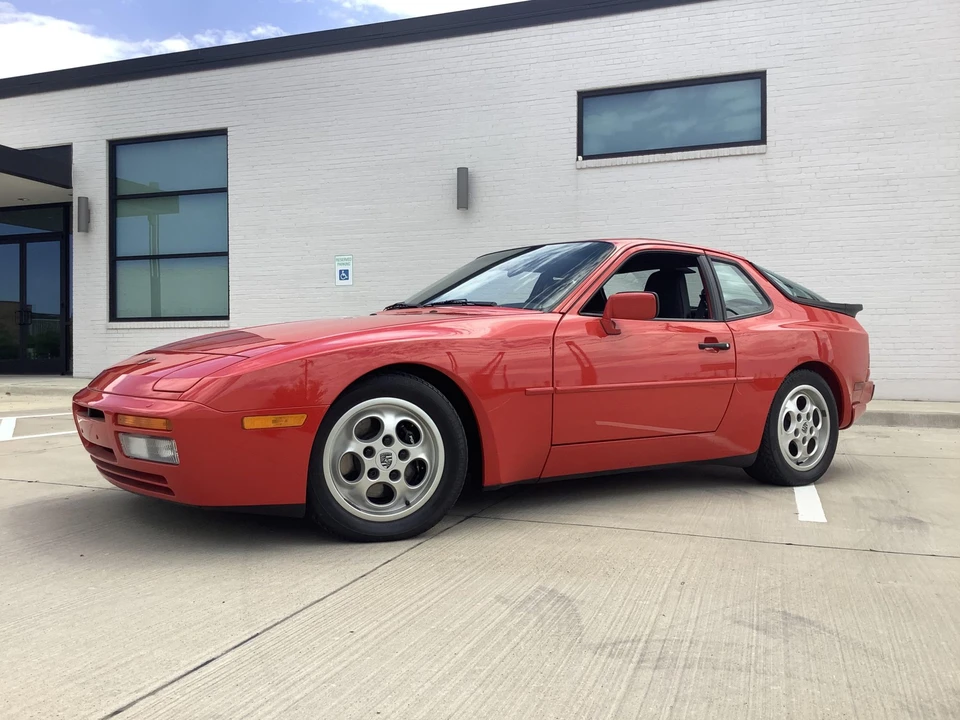 1988 Porsche 944 Turbo - Image 12 of 31
