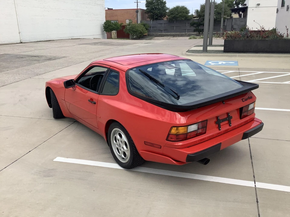1988 Porsche 944 Turbo - Image 24 of 31