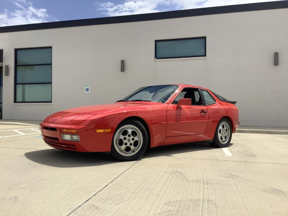 1988 Porsche 944 Turbo - Image 14 of 31