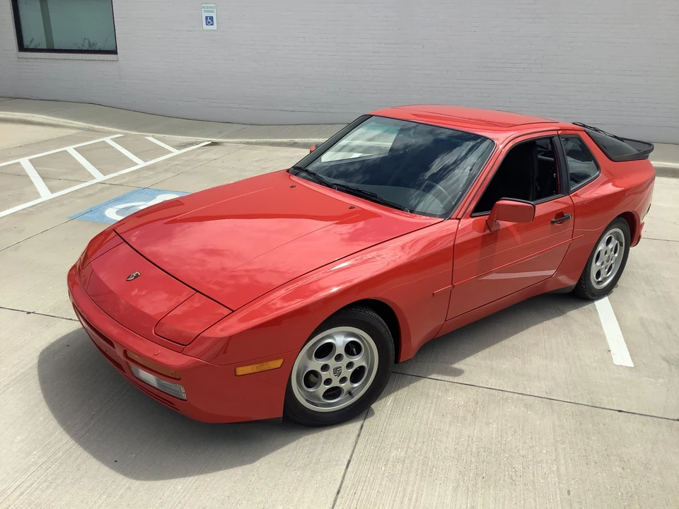 1988 Porsche 944 Turbo - Image 10 of 31