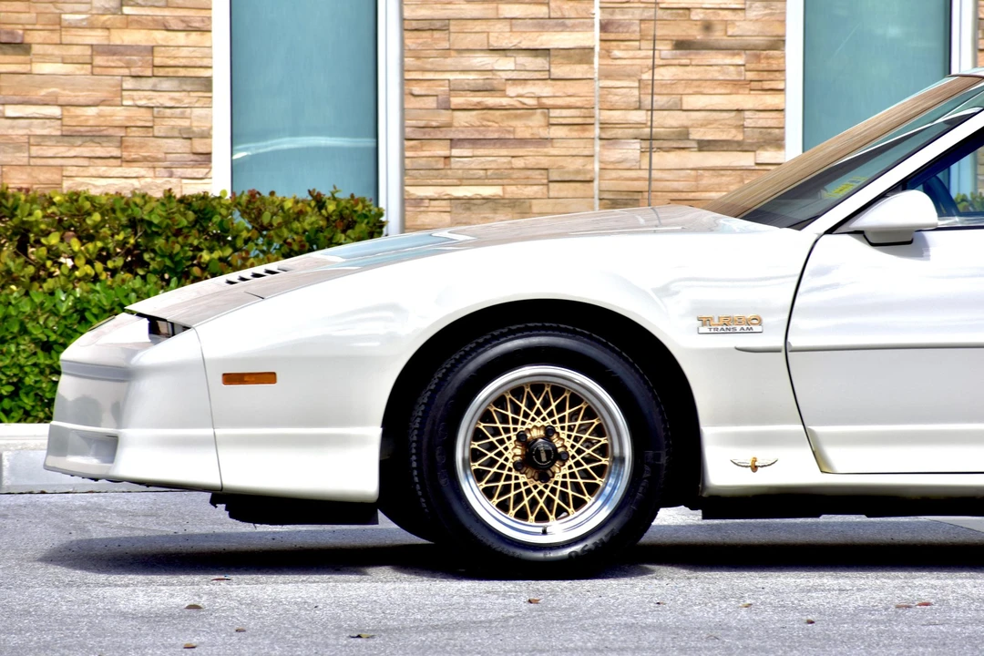 1989 Pontiac Firebird Trans Am 3rd Gen - Image 28 of 31