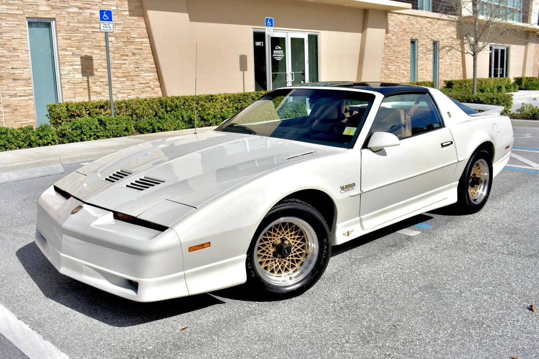 1989 Pontiac Firebird Trans Am 3rd Gen - Image 3 of 31