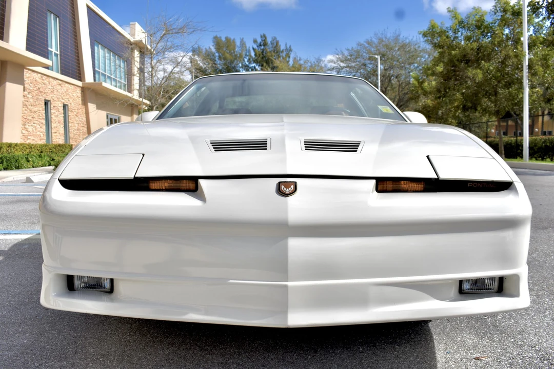 1989 Pontiac Firebird Trans Am 3rd Gen - Image 5 of 31
