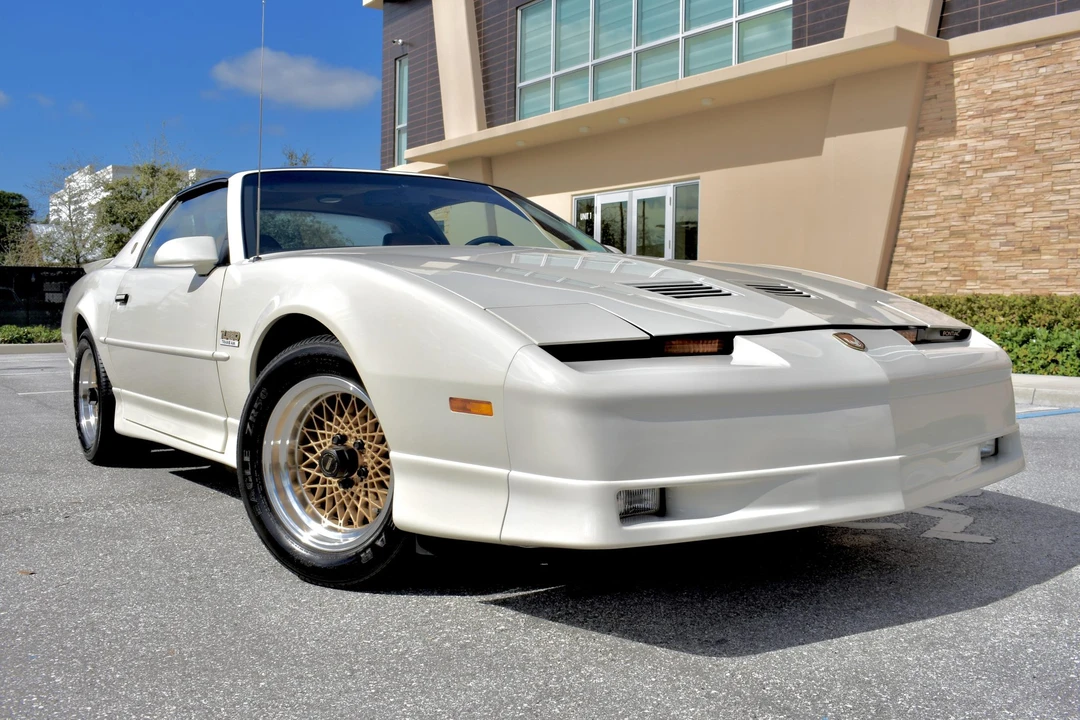 1989 Pontiac Firebird Trans Am 3rd Gen - Image 7 of 31
