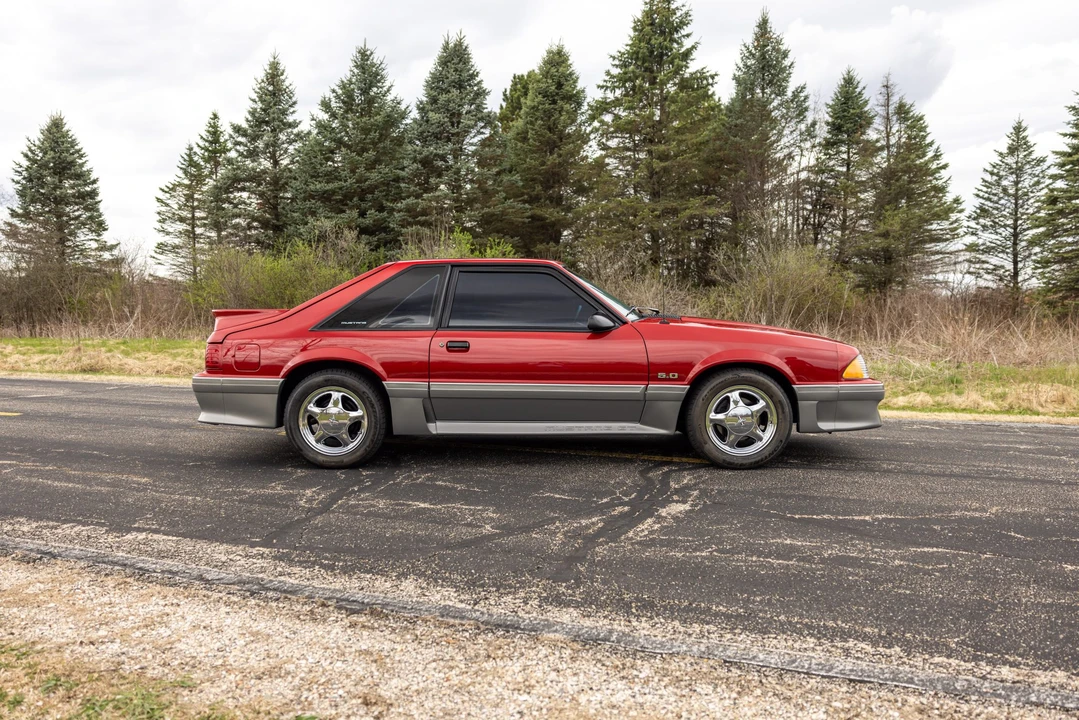 1990 Ford Mustang GT 3rd Gen - Image 13 of 31