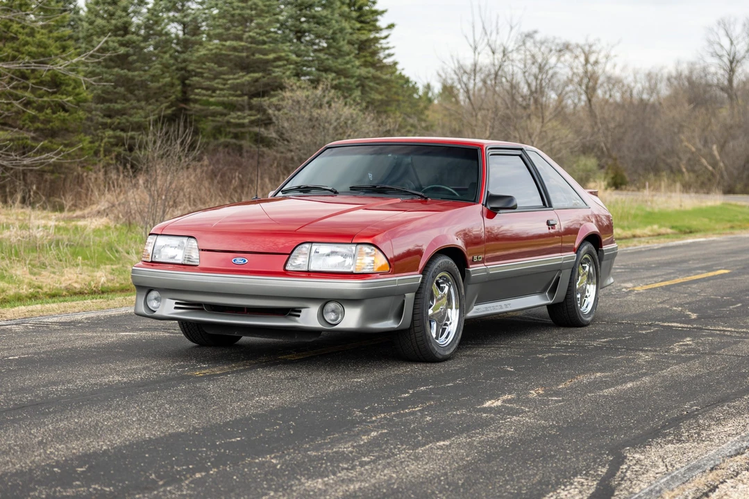 1990 Ford Mustang GT 3rd Gen - Image 17 of 31