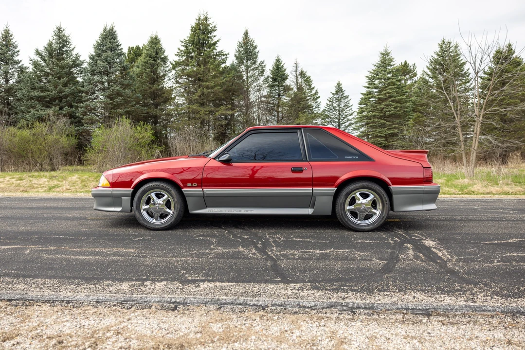 1990 Ford Mustang GT 3rd Gen - Image 19 of 31