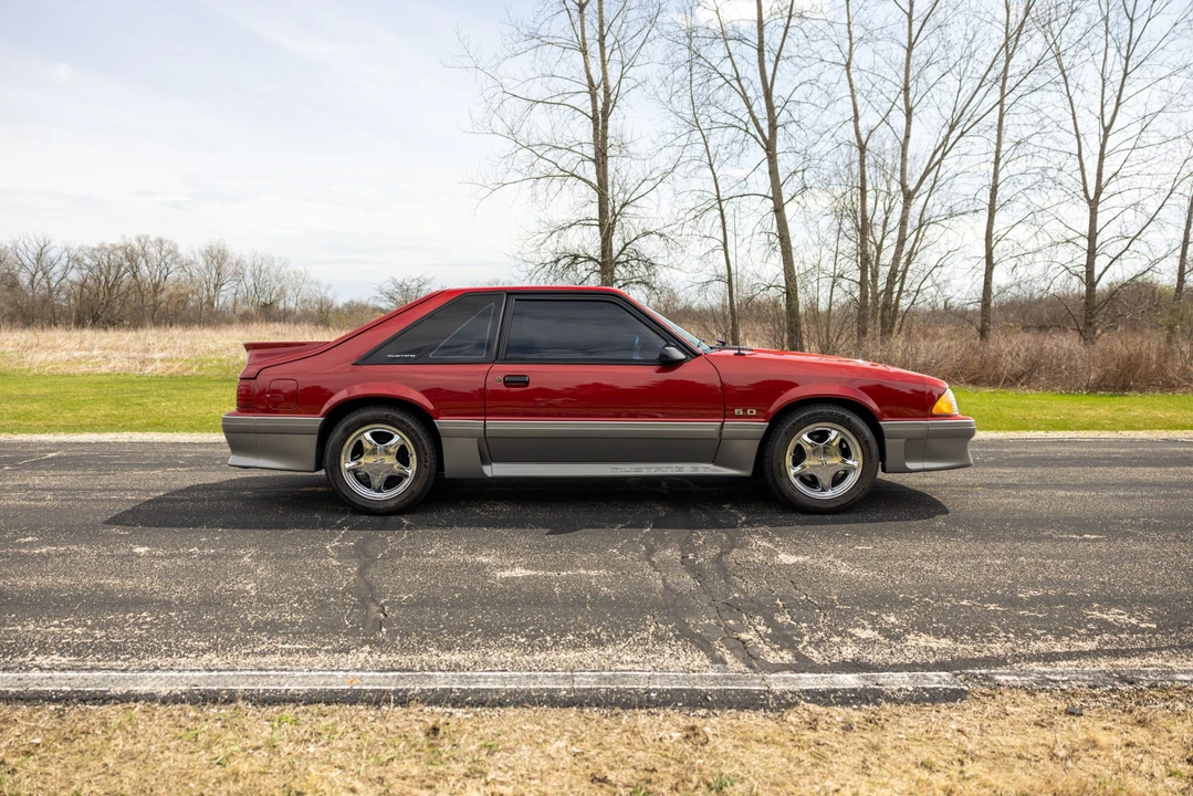 1990 Ford Mustang GT 3rd Gen - Image 28 of 31