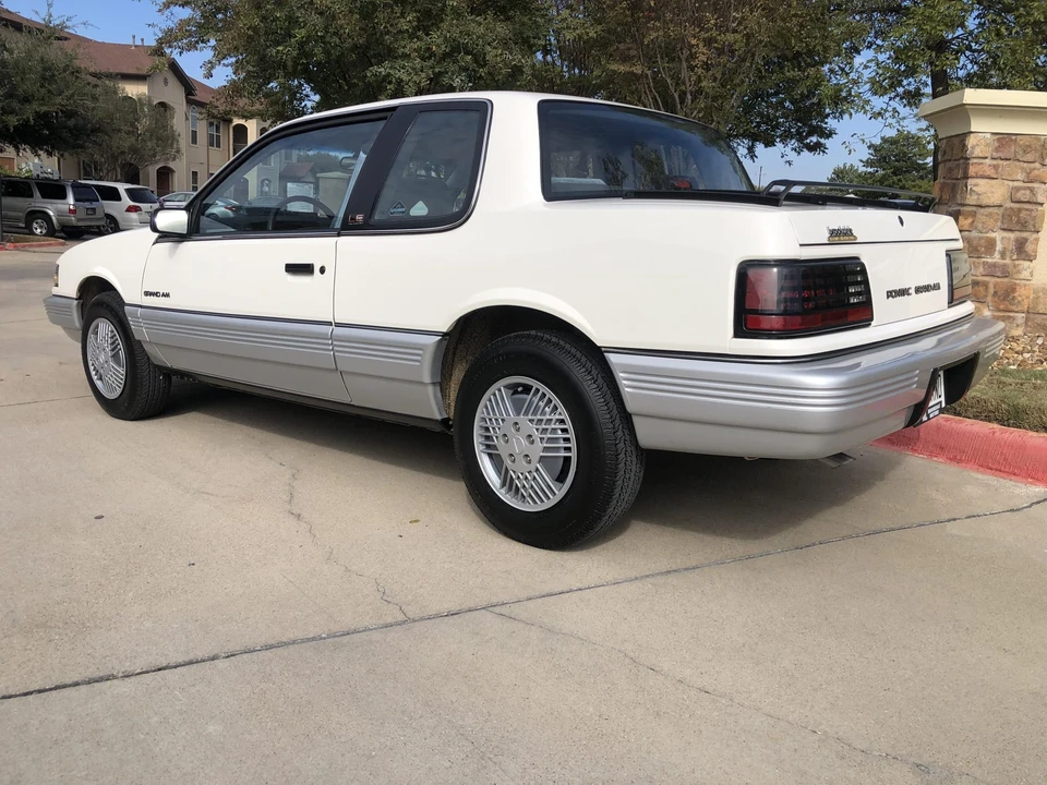 1990 Pontiac Grand Am - Image 24 of 31
