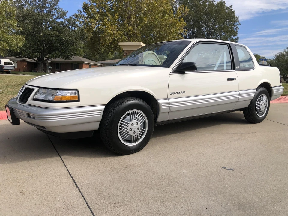 1990 Pontiac Grand Am - Image 2 of 31