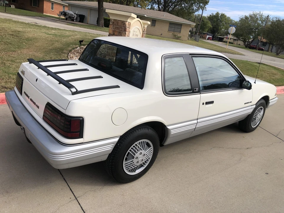 1990 Pontiac Grand Am - Image 17 of 31