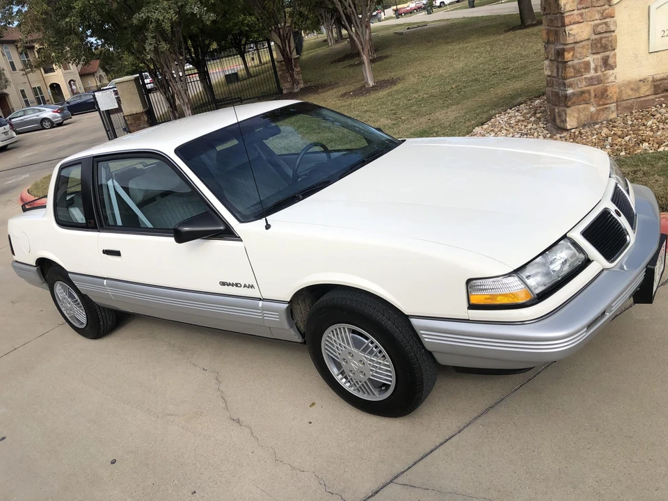 1990 Pontiac Grand Am - Image 14 of 31