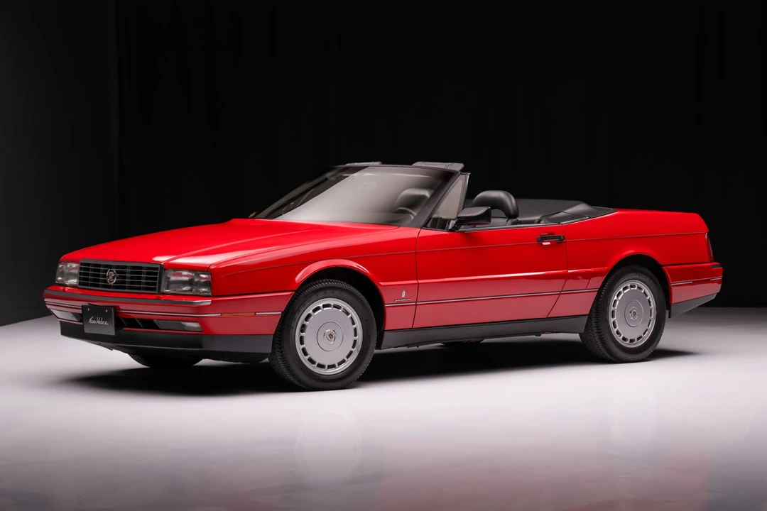1991 Cadillac Allante - Image 2 of 31
