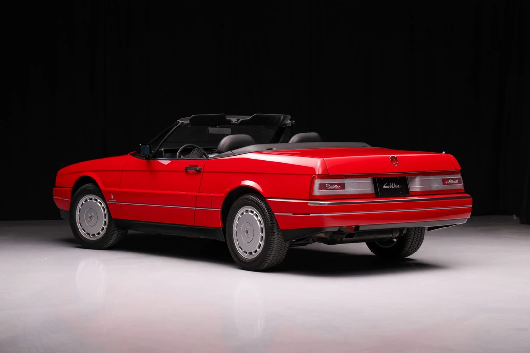 1991 Cadillac Allante - Image 15 of 31