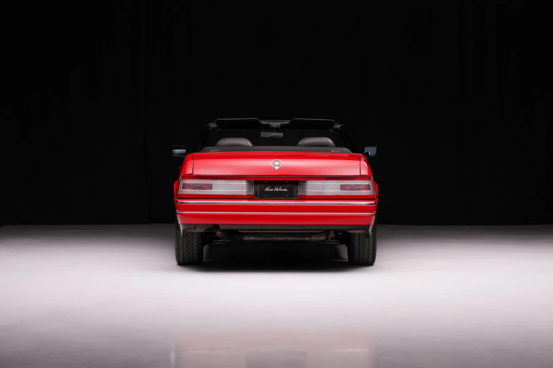 1991 Cadillac Allante - Image 12 of 31