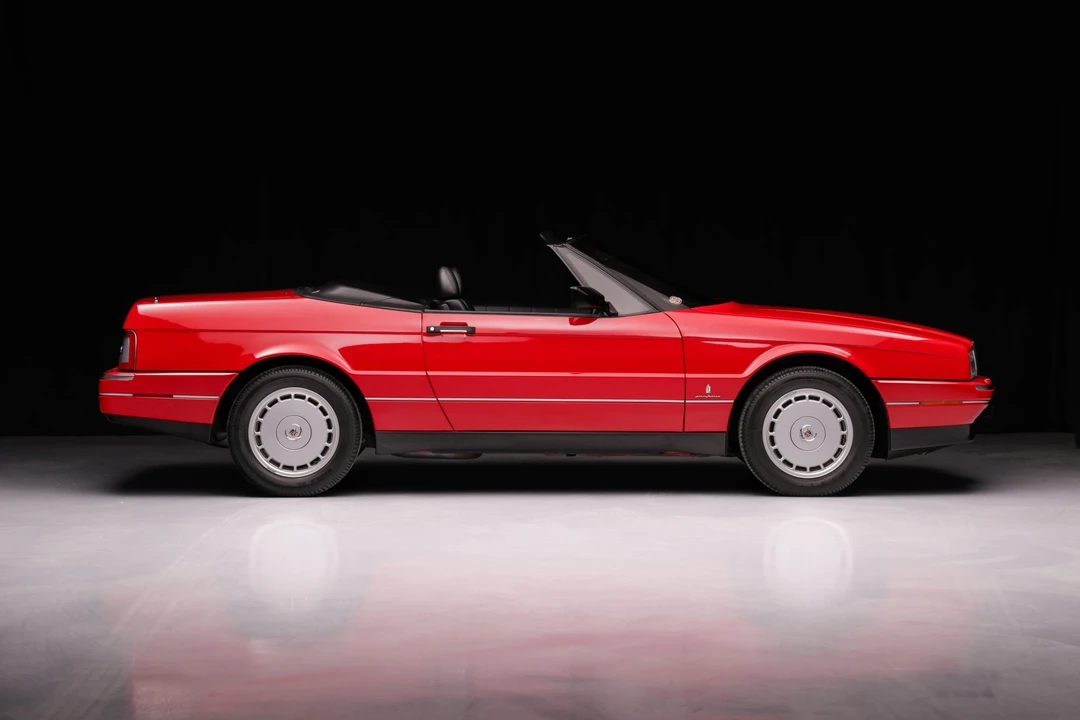 1991 Cadillac Allante - Image 9 of 31
