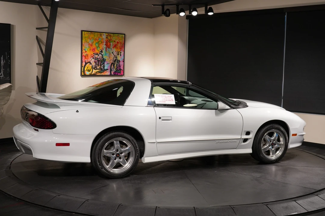 2001 Pontiac Firebird Trans Am 4th Gen - Image 16 of 31