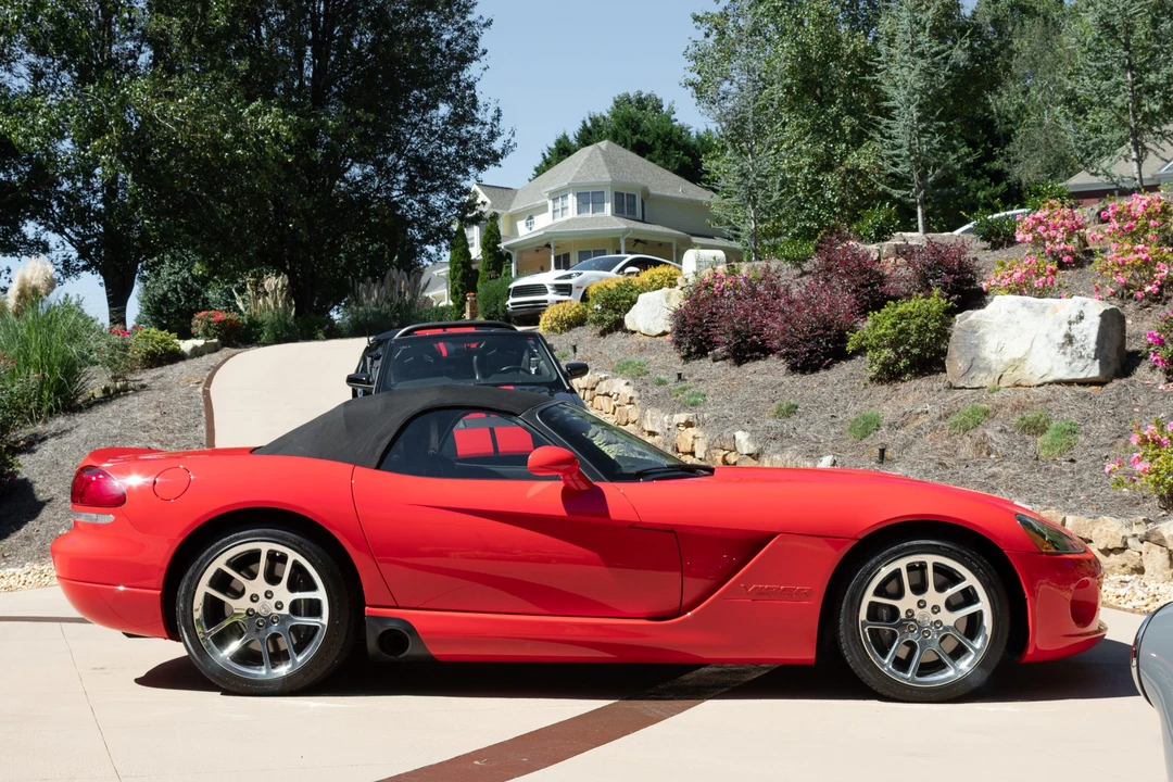 2003 Dodge Viper 3rd Gen - Image 11 of 31