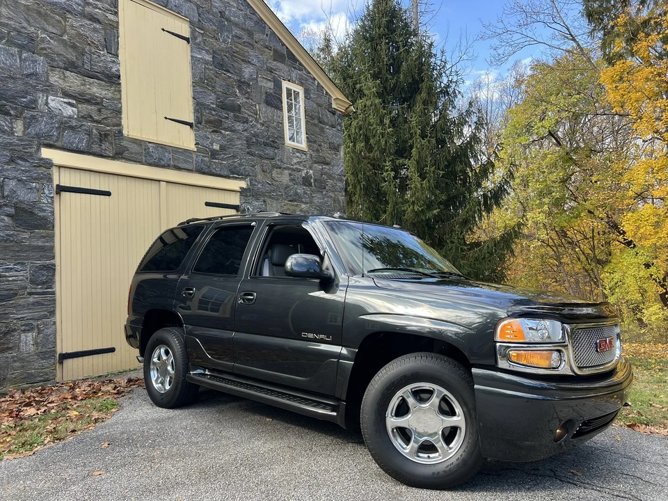 2003 GMC Yukon 2nd Gen - Image 6 of 31
