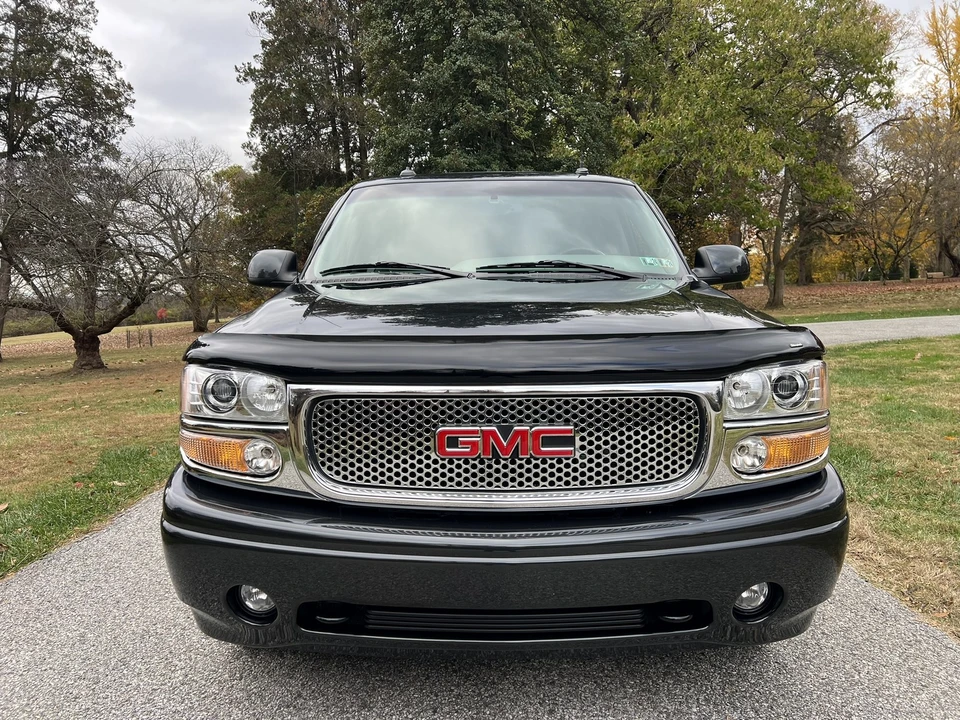 2003 GMC Yukon 2nd Gen - Image 9 of 31