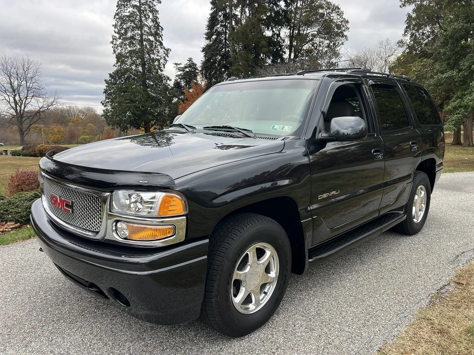 2003 GMC Yukon 2nd Gen - Image 10 of 31