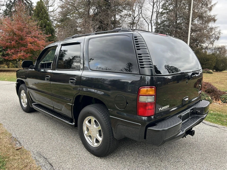2003 GMC Yukon 2nd Gen - Image 17 of 31