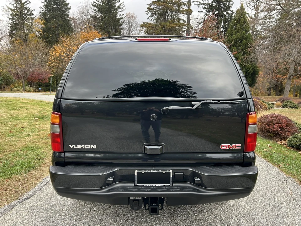 2003 GMC Yukon 2nd Gen - Image 19 of 31