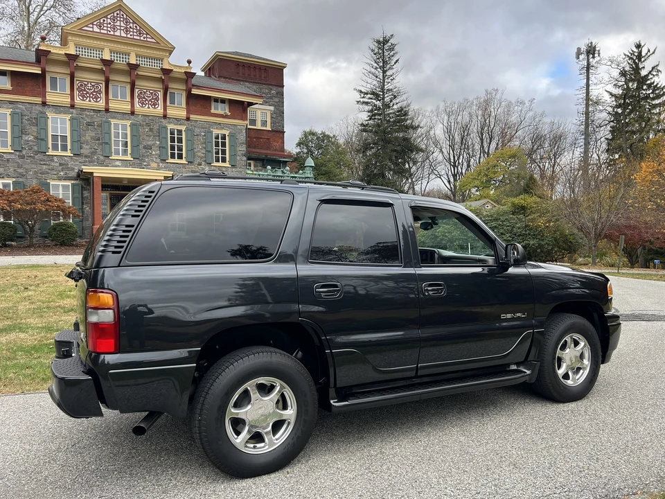 2003 GMC Yukon 2nd Gen - Image 22 of 31