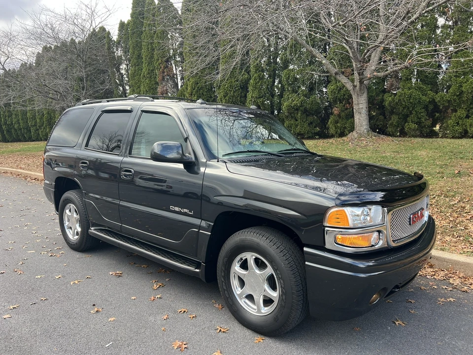 2003 GMC Yukon 2nd Gen - Image 27 of 31